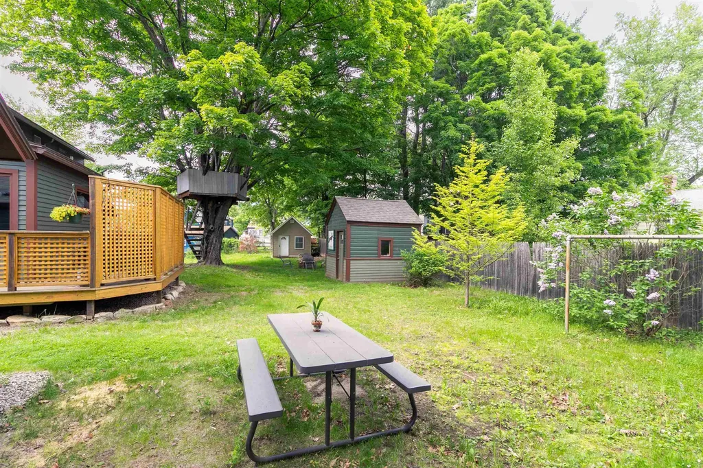 32 Marlboro Avenue Brattleboro VT 05301