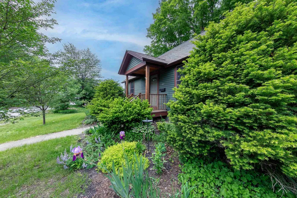32 Marlboro Avenue Brattleboro VT 05301