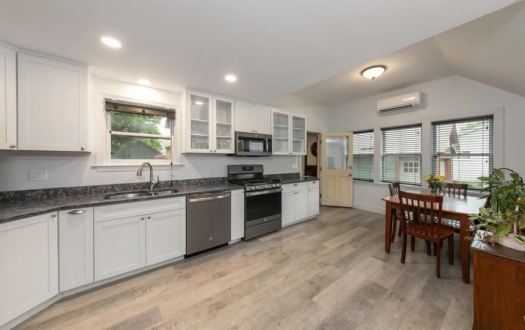 32 Marlboro Avenue Brattleboro VT 05301