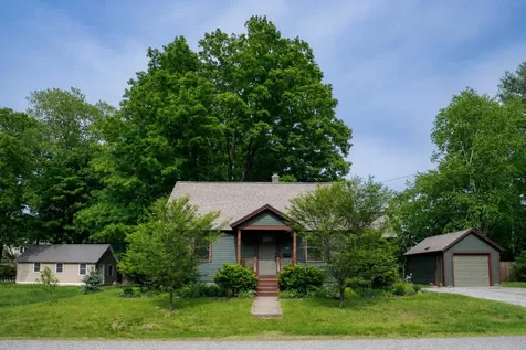 32 Marlboro Avenue Brattleboro VT 05301
