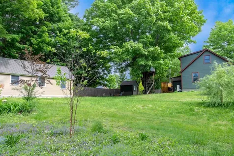 32 Marlboro Avenue Brattleboro VT 05301