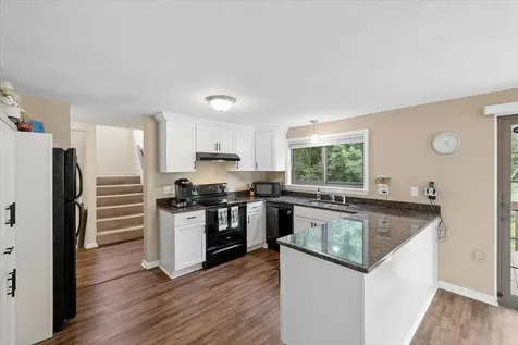 10 Cardinal Court Merrimack NH 03054