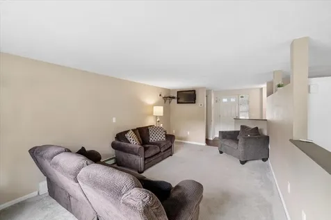 10 Cardinal Court Merrimack NH 03054
