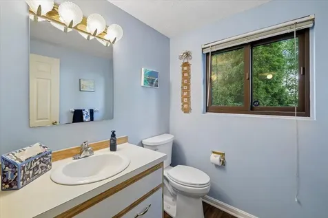 10 Cardinal Court Merrimack NH 03054