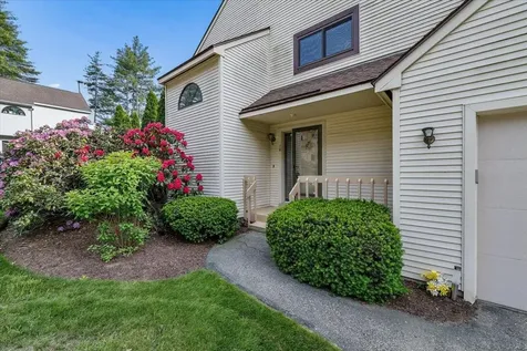 10 Cardinal Court Merrimack NH 03054