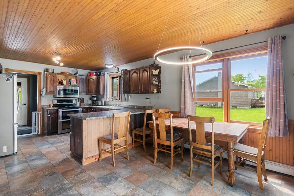 80 Winters Lane Extension Alburgh VT 05440