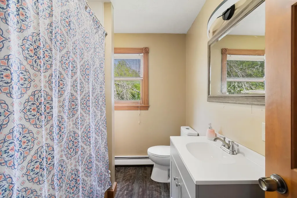 80 Winters Lane Extension Alburgh VT 05440