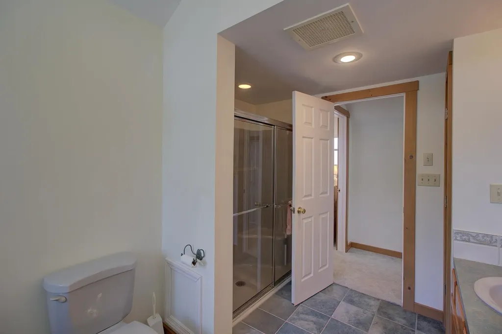 325 Oakridge Lane North Hero VT 05474
