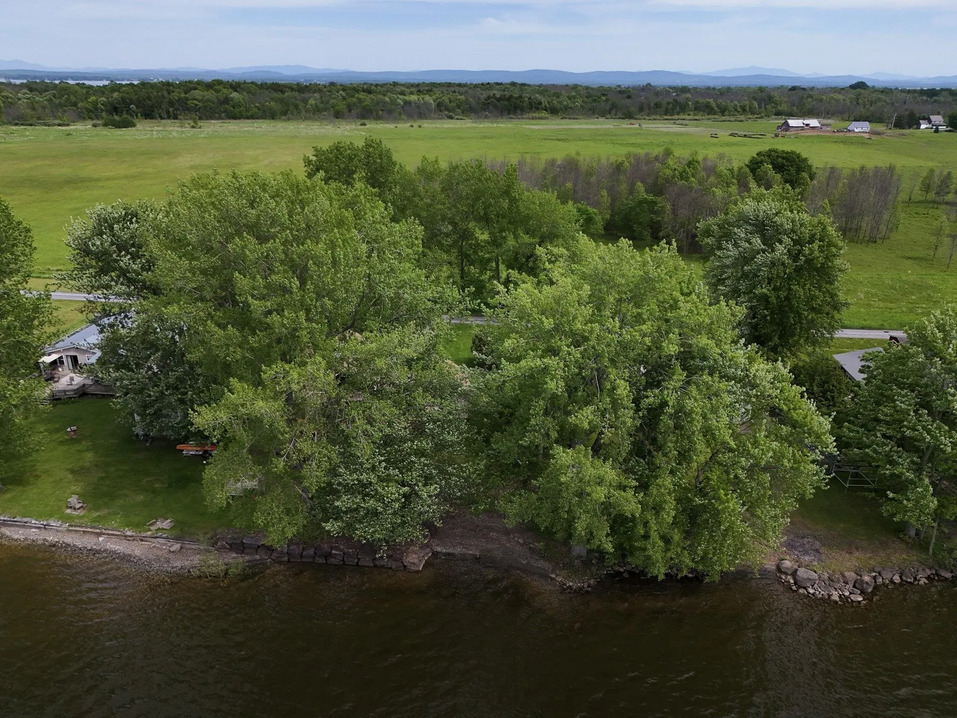 325 Oakridge Lane North Hero VT 05474
