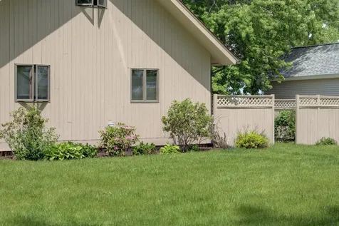 325 Oakridge Lane North Hero VT 05474