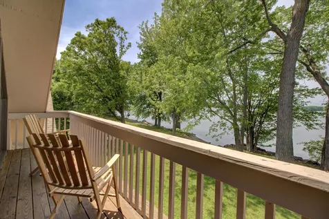 325 Oakridge Lane North Hero VT 05474