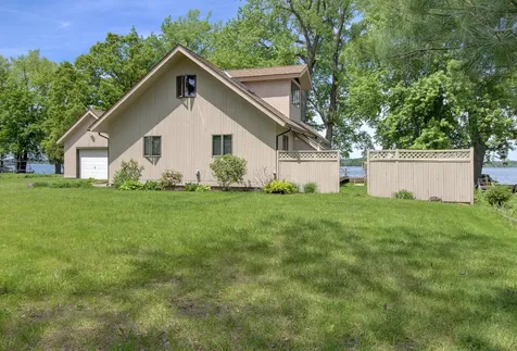 325 Oakridge Lane North Hero VT 05474