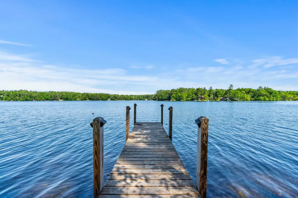 60 Glidden Road Moultonborough NH 03254