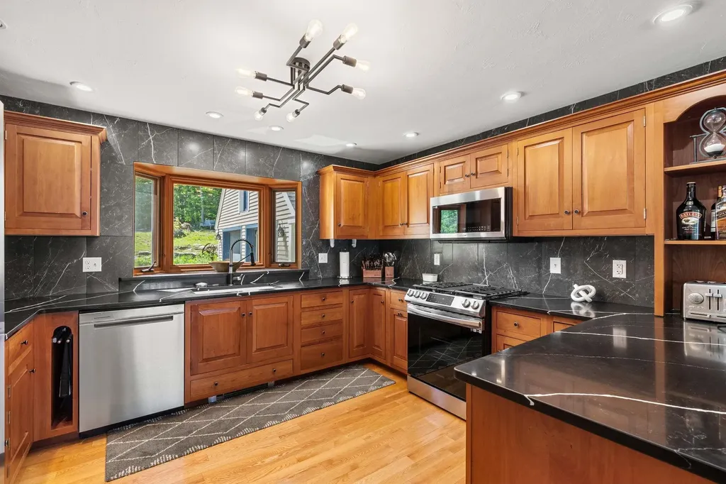 60 Glidden Road Moultonborough NH 03254