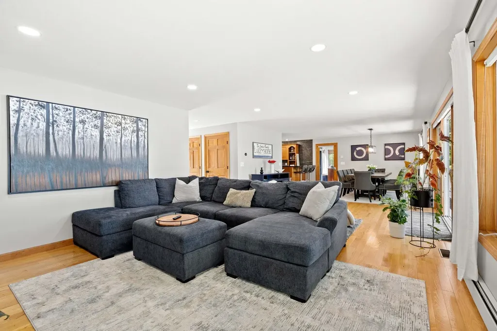 60 Glidden Road Moultonborough NH 03254