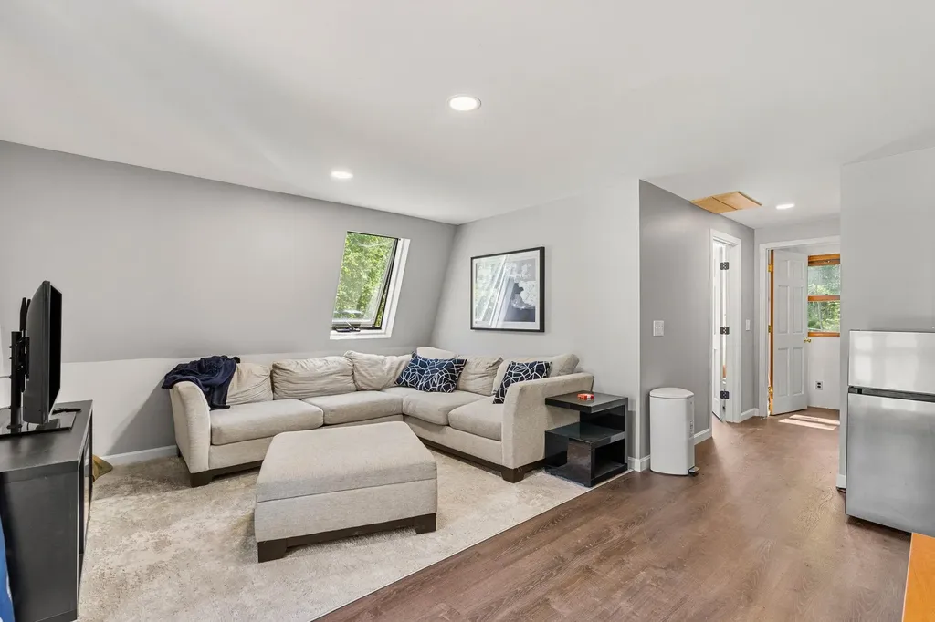 60 Glidden Road Moultonborough NH 03254