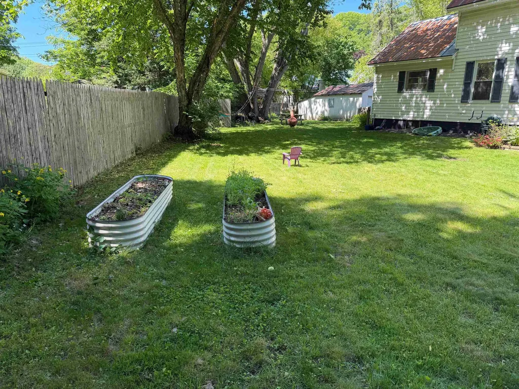 136 Horseshoe Avenue Hartford VT 05088