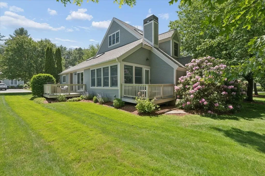 110 Hawthorne Village Road Nashua NH 03062
