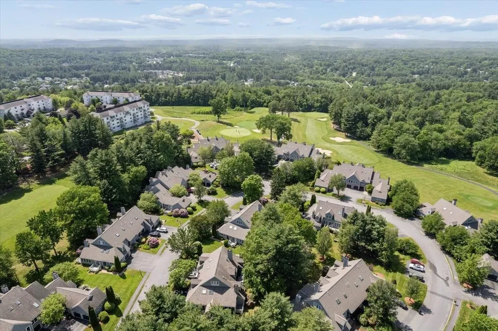 110 Hawthorne Village Road Nashua NH 03062