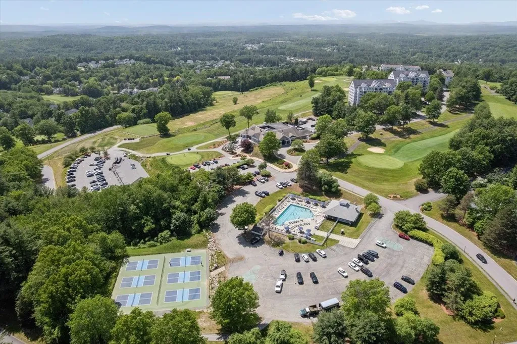 110 Hawthorne Village Road Nashua NH 03062