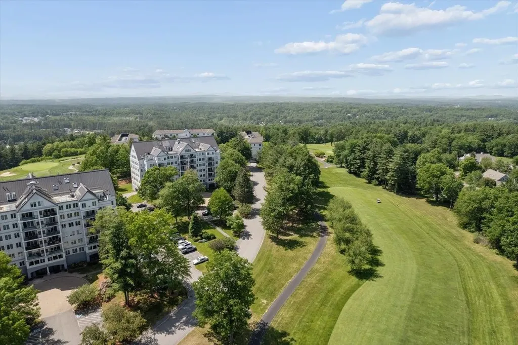 110 Hawthorne Village Road Nashua NH 03062