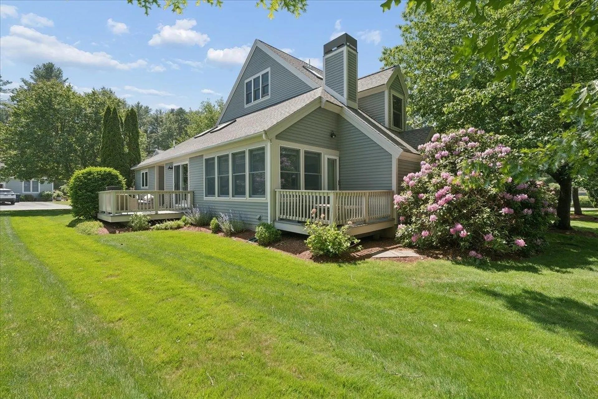 110 Hawthorne Village Road Nashua NH 03062