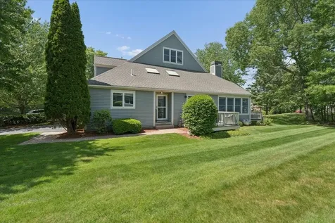 110 Hawthorne Village Road Nashua NH 03062