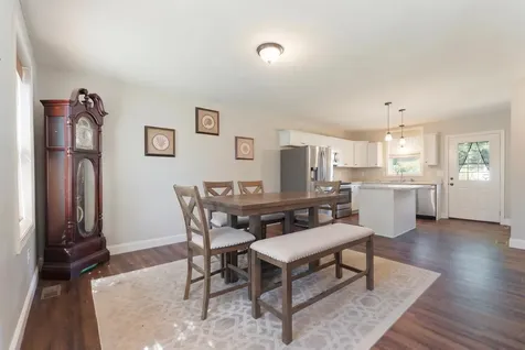 38 Regina Avenue Raymond NH 03077