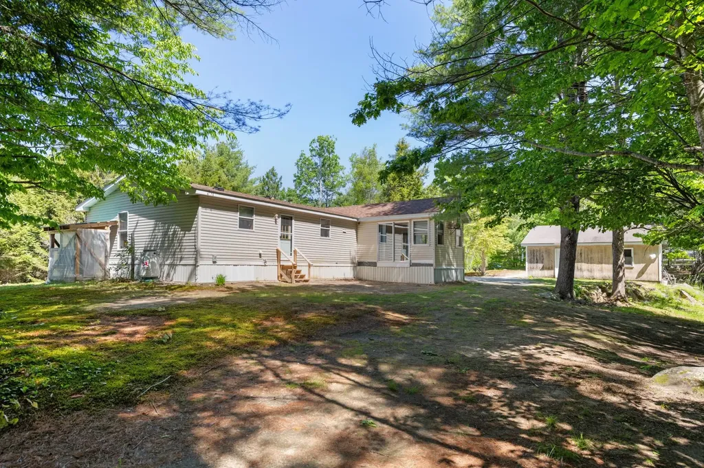 189 Lynn Avenue Alexandria NH 03222