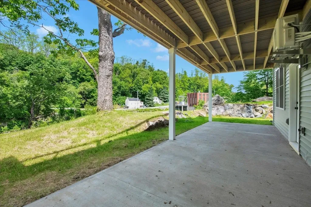 7 River Street Milton VT 05468