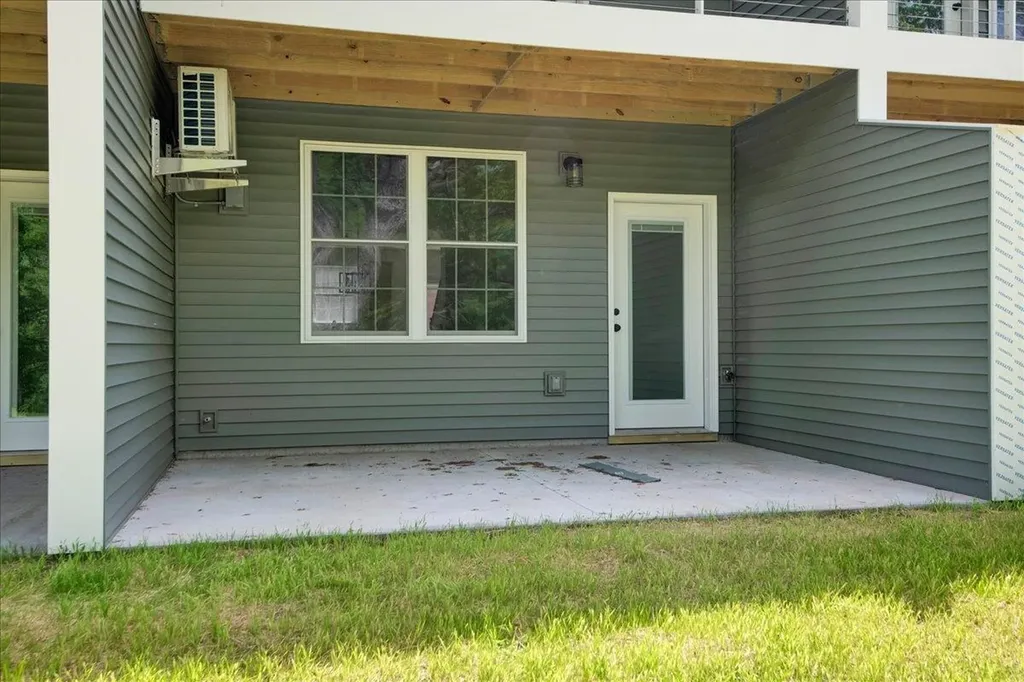 7 River Street Milton VT 05468