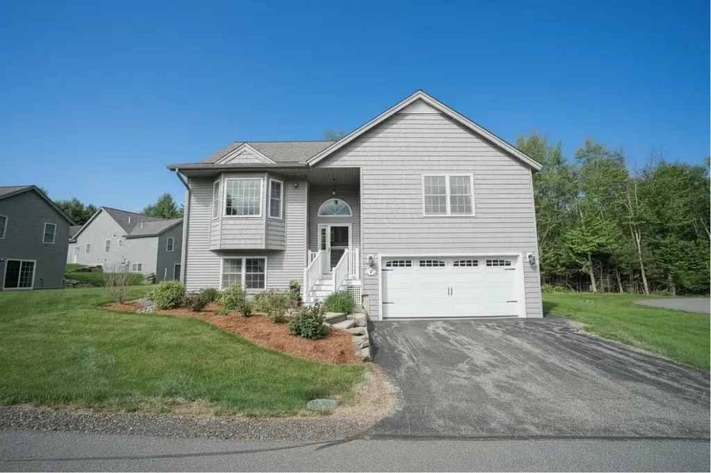 7 Northfield Road Atkinson NH 03811