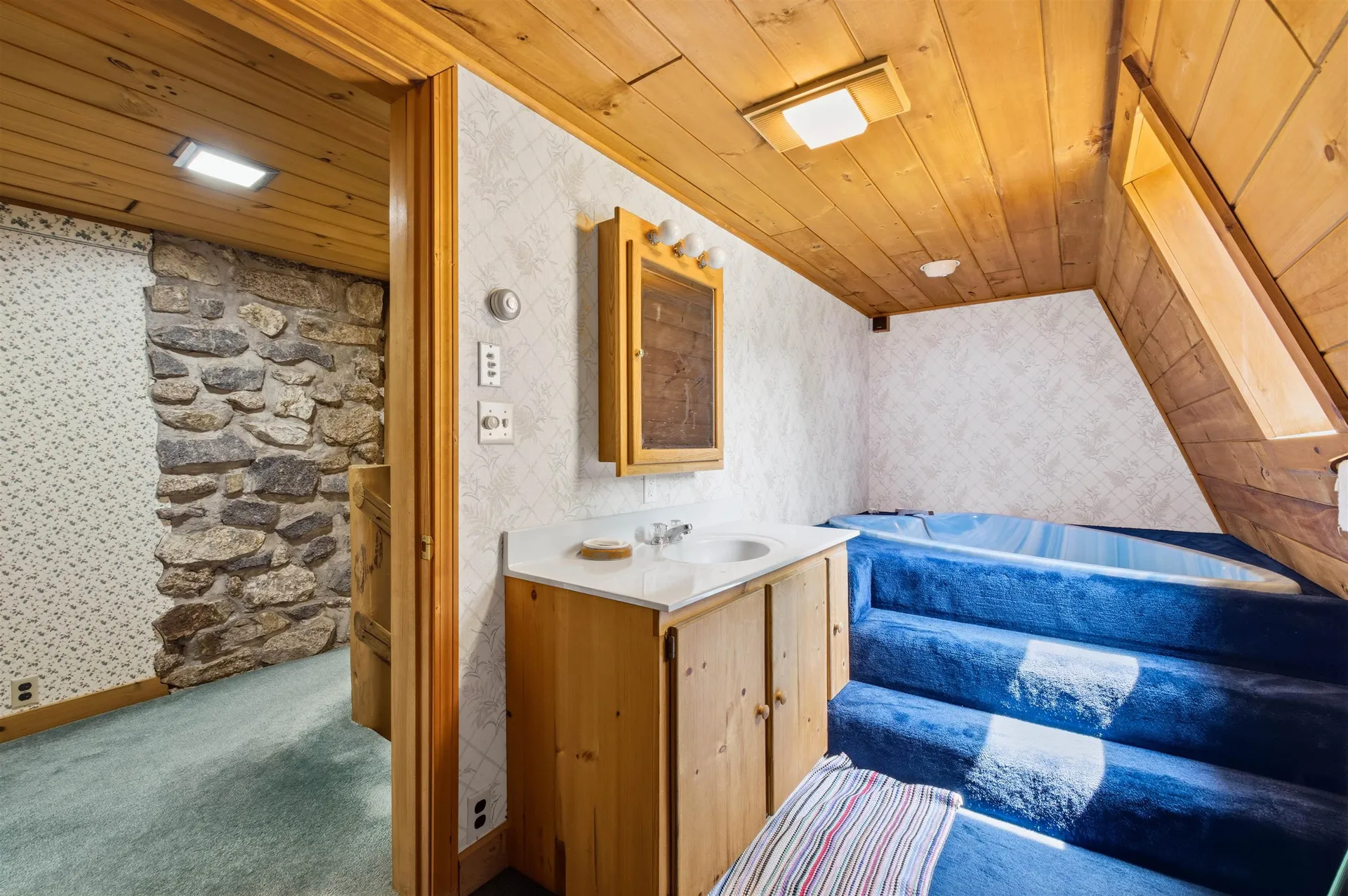 78 Little Pond Road Errol NH 03579
