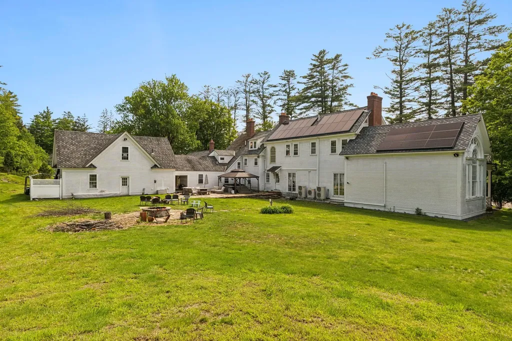 9 Camel Hump Road Newport NH 03773