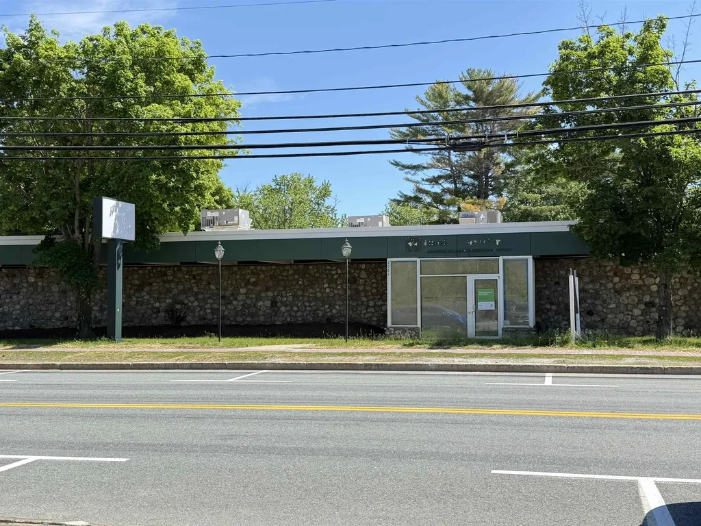 2561 White Mountain Highway Conway NH 03860
