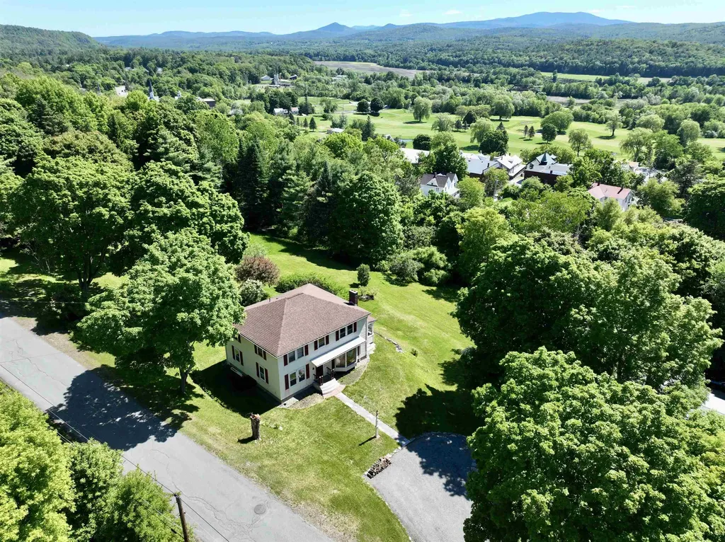 30 Summer Street Bradford VT 05033