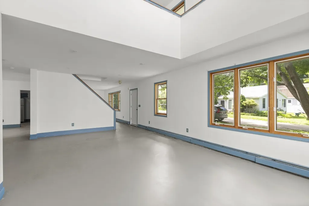 11 Emerald Avenue Hampton NH 03842