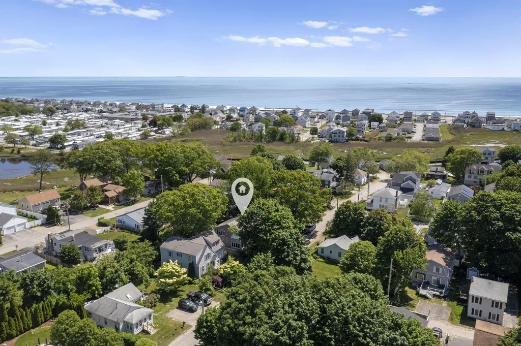 11 Emerald Avenue Hampton NH 03842