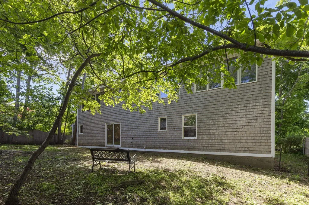 11 Emerald Avenue Hampton NH 03842