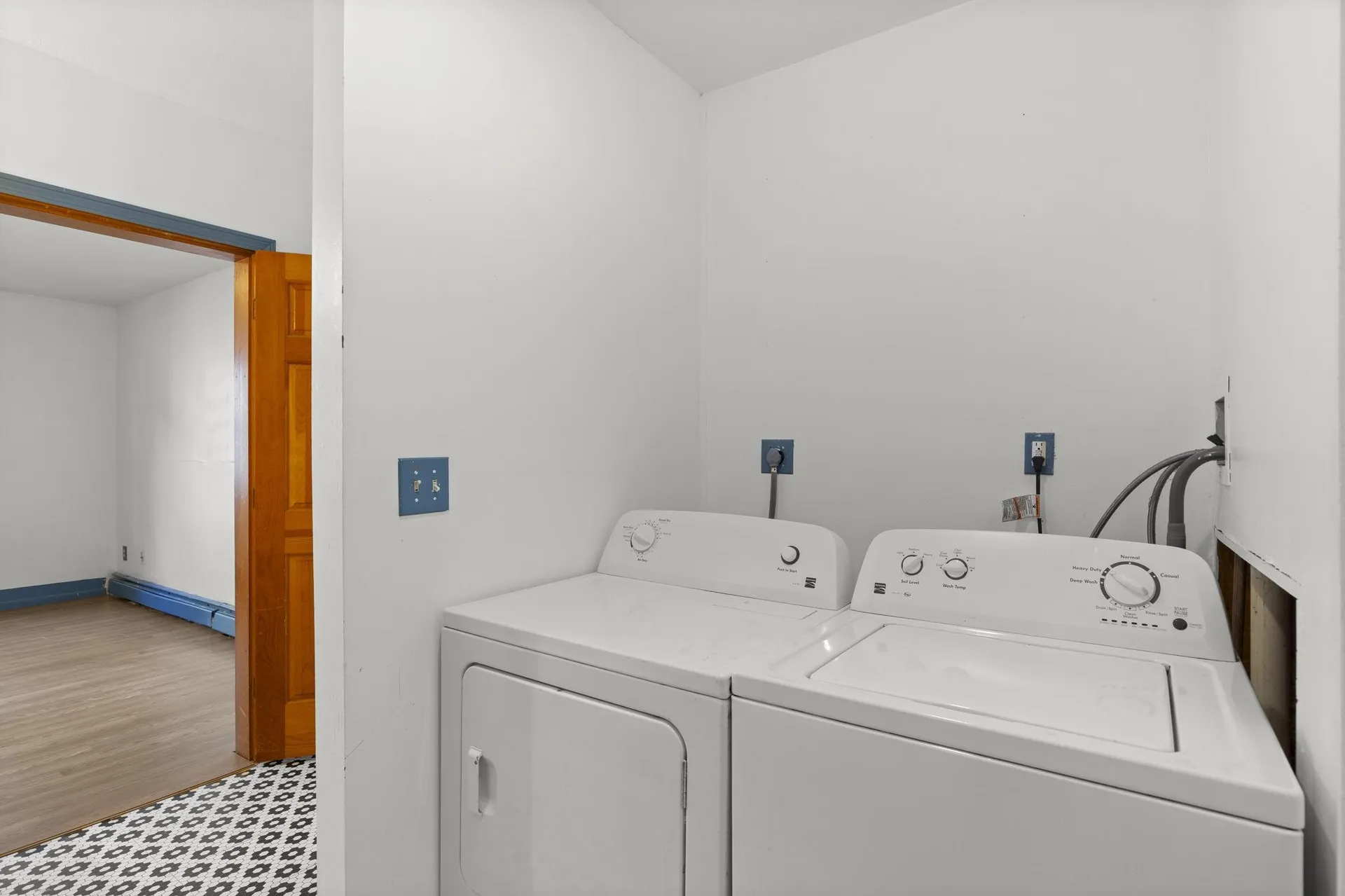 11 Emerald Avenue Hampton NH 03842