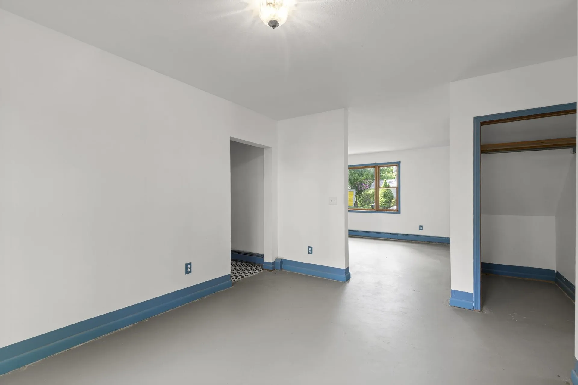 11 Emerald Avenue Hampton NH 03842