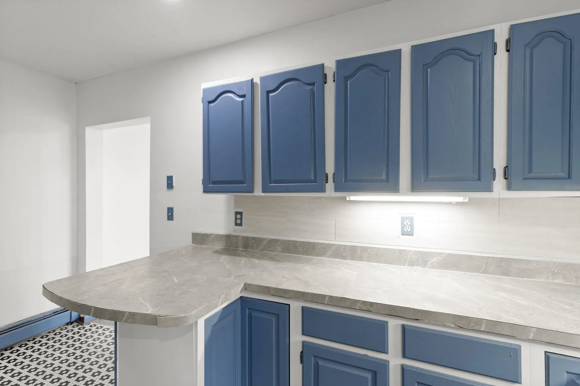 11 Emerald Avenue Hampton NH 03842
