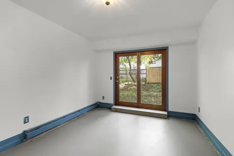 11 Emerald Avenue Hampton NH 03842