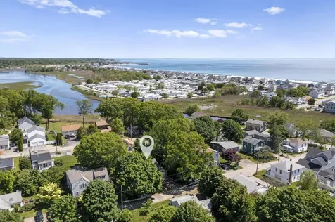 11 Emerald Avenue Hampton NH 03842