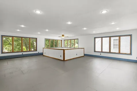 11 Emerald Avenue Hampton NH 03842