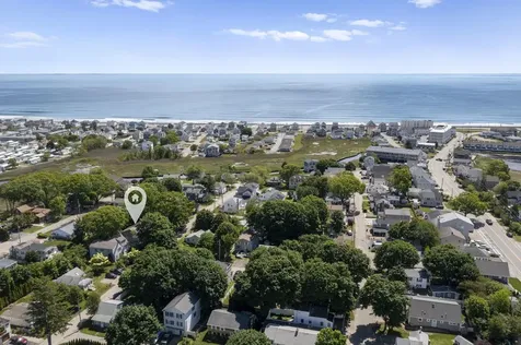 11 Emerald Avenue Hampton NH 03842