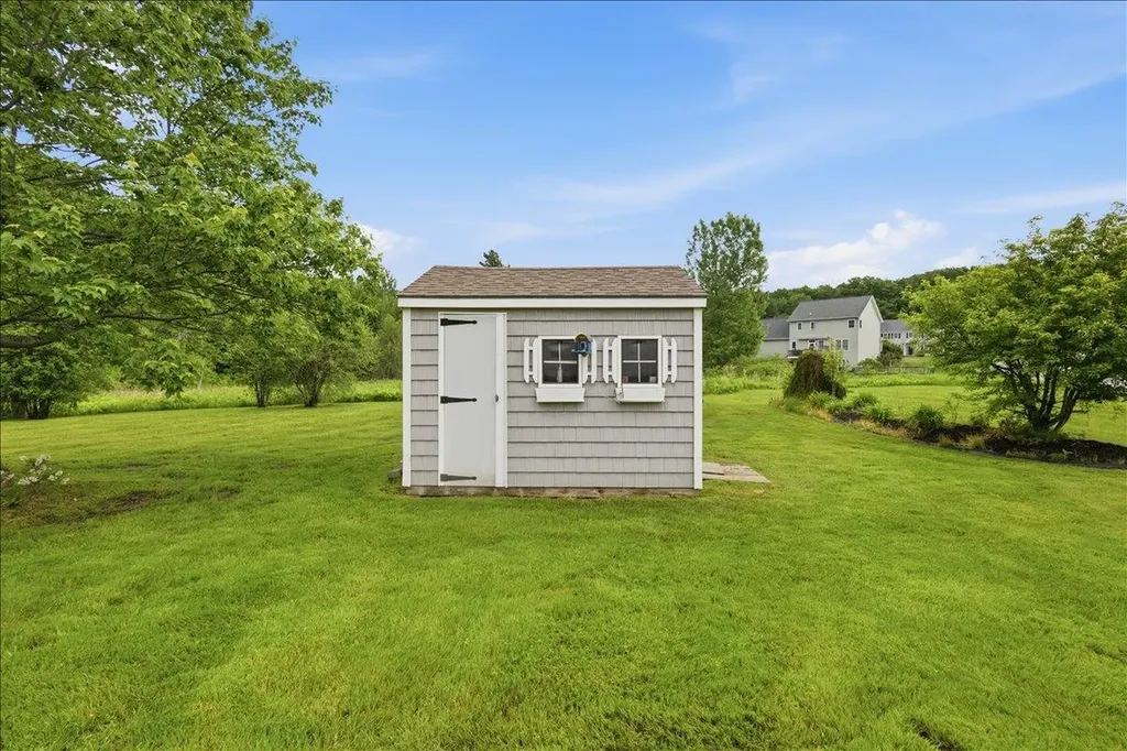 253 Barrett Lane Williston VT 05495