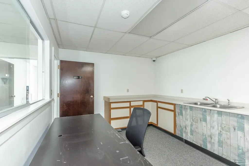 45 Stiles Road Salem NH 03079