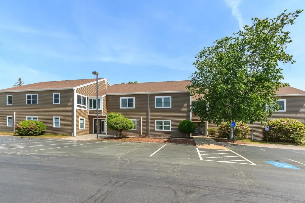 45 Stiles Road Salem NH 03079