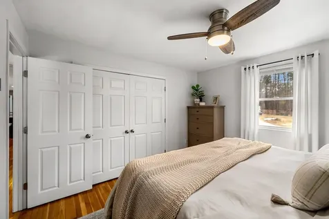 5 Falcon Drive Pelham NH 03076